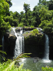 tchupala falls in the queensland tropical rainforest