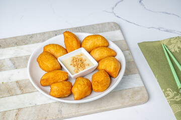 thai asian sushi food