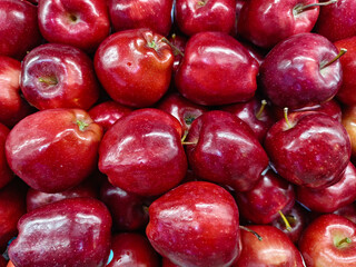 pile of apples in the supermarket