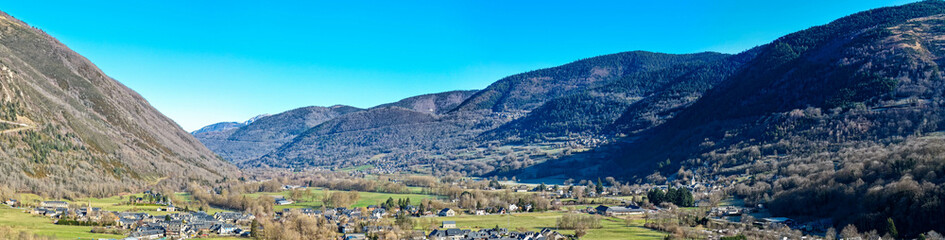 Obraz premium Vallée de Saint Lary Pyrénées