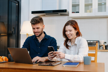 Obraz premium Office worker lifestyle people, Diversity business team discuss with new startup project sitting in the kitchen, analyze planning and financial statistics and investment market at office.