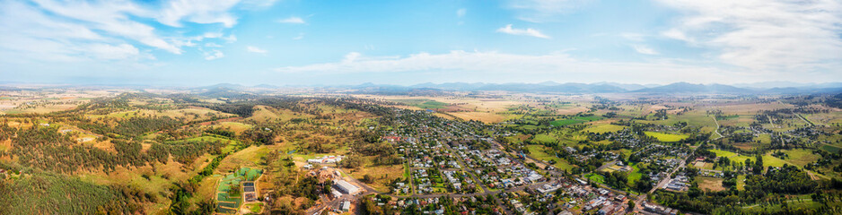 D Qurindi wide valley pan