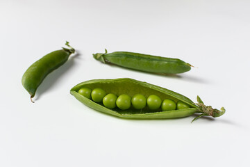 Fresh Green Peas: A Natural Delight.