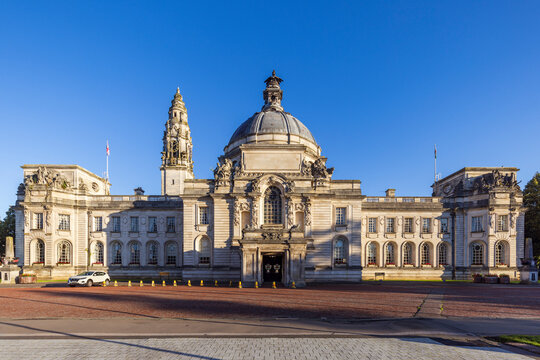 Cardiff City Hall, a Grade I listed building in Cathays Park, Cardiff, Wales