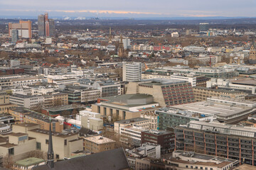 K&ouml;ln am Rhein; Blick vom Dom nach S&uuml;dwesten &uuml;ber das Opernhaus nach K&ouml;ln-S&uuml;lz