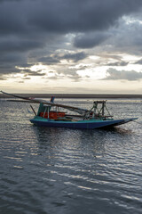 Fototapeta premium boat on the beach