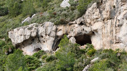 Cova de l'Estaló-Serra de Llaberia-Costa Daurada-Tarragona