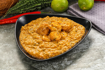 Indian prawn masala with spices