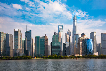 Fototapeta premium Shanghai city skyline with modern buildings, China