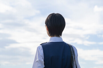 女子高生の後ろ姿