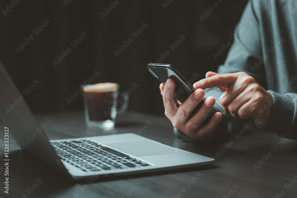 Aufkleber Digital Productivity - Emphasizing multitasking and technology-driven workflows. Modern Workstyle - Representing a professional and flexible approach to working in the digital age.