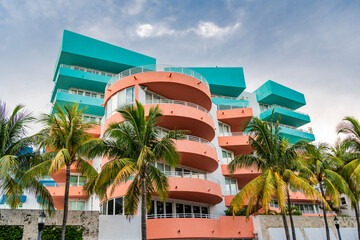 Obraz premium Art Deco building architecture. Architectural building. Art deco. Architectural district Art Deco. Modern building of Miami beach. Ocean drive. Miami Beach in Ocean Drive Florida. Shape design