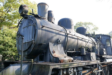 Naklejka premium 歴史を物語る、蒸気機関車の展示