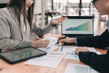 Office collaboration key insights for business meetings