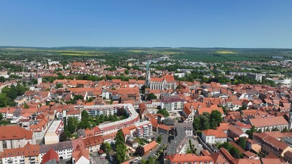 Obraz premium Cathedral in Mühlhausen in Thuringia from the air