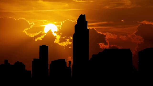 Nebraska: Omaha City Skyline at Sunset, Time Lapse with Red Sun and Fiery Sky, USA