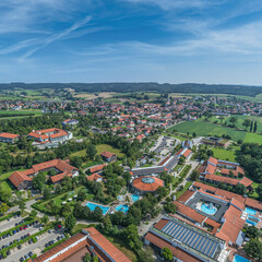Ausblick auf das Rottal rund um die Kuranlagen von Bad Birnbach im Niederbayerischen Bäderdreieck