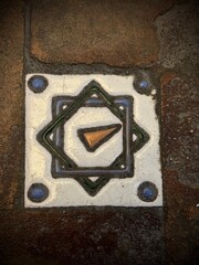 Símbolo geométrico en la juderia de Toledo.