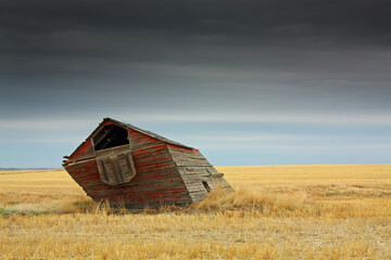 Derelict barn in the prairie in Alberta, Canada. 