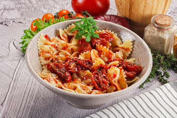 Pasta Farfalle with dry tomato