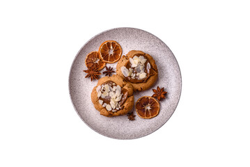 Round cookies with nuts and chocolate butter