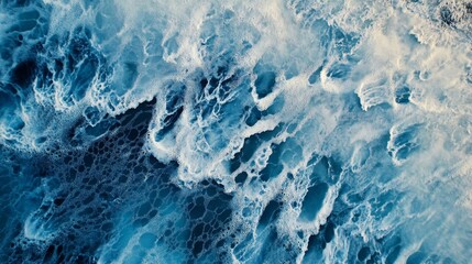 Obraz premium Ocean waves seen from above by drone