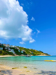 Obraz premium Coastal Paradise with Turquoise Waters and Hillside Villas