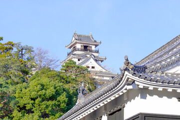 高知城 天守と大手門