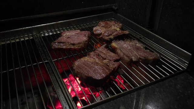 close up, picanha, lifestyle, cut, culinary, churrasco, zebu, nelore, cortes nobres, cooked, churrascaria, carne, brazil, warm, vendor, van, truck, street, stall, snack, smoking, grill, cooking, bbq
