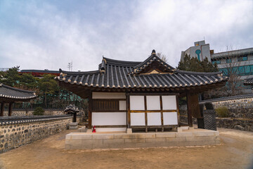 Fototapeta premium 남산골 한옥마을 삼각동 이승업가옥-퇴계로, 중구, 서울, 대한민국