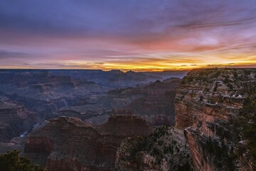 Gorge of the Grand Canyon at sunrise, Colorado River, view from Rim Walk, eroded rock landscape, South Rim, Grand Canyon National Park, near Tusayan, Arizona, USA, North America