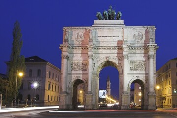 Obraz premium Siegestor - Night shot, Munich, Bavaria, Germany, Europe