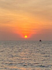 Obraz premium sunset in the sea