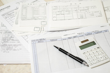 高額医療費控除　　高額な医療費を支払った場合の税額控除制度