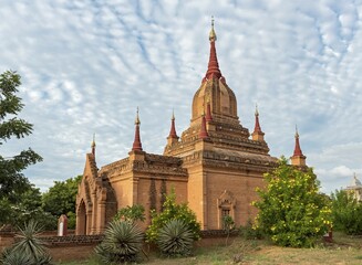 Fototapeta premium TaWaGu Pagoda, Bagan, Myanmar, Asia