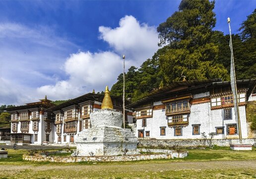 Buddhist Stupa, Kurjey Monastery, Kurjey, Chokhor Valley, Bumthang Destrict, Himalaya, Kingdom of Bhutan