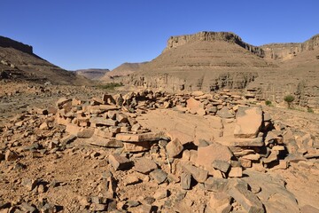Ruin of a zeriba hut in Iherir Canyon, Tassili n'Ajjer National Park, UNESCO World Heritage Site, Sahara desert, North Africa, Algeria, Africa