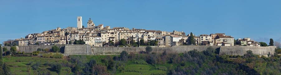 The medieval hill town of Saint-Paul or Saint-Paul-de-Vence, Alpes-Maritimes, Provence-Alpes-Côte d'Azur, France, Europe