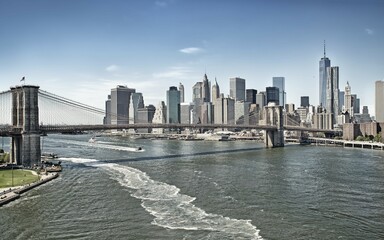 manhattan skyline seen from the manhattan bridge