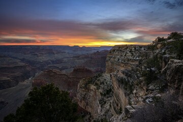 Gorge of the Grand Canyon at sunrise, Colorado River, view from Rim Walk, eroded rock landscape, South Rim, Grand Canyon National Park, near Tusayan, Arizona, USA, North America