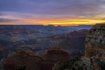 Gorge of the Grand Canyon at sunrise, Colorado River, view from Rim Walk, eroded rock landscape, South Rim, Grand Canyon National Park, near Tusayan, Arizona, USA, North America