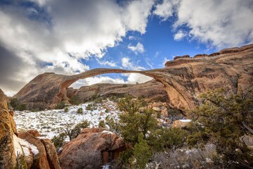 Landscape Arch with snow, Devil's Garden Trail, Arches National Park, Utah, USA, North America