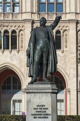 Obraz premium Statue of General Graf Bernhard Erasmus von Deroy in front of the Government of Upper Bavaria, Munich, Upper Bavaria, Bavaria, Germany, Europe