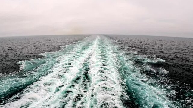 The Stern wave of a cruise ship