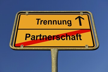 City limit sign, symbolic image for the way from Partnerschaft to Trennung, German for going from...