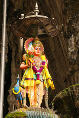 Obraz premium Statue of Kartikeya with peacock, Murugan or Subramanya in Batu Caves, Kuala Lumpur, Malaysia.