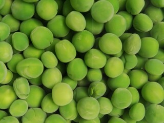 green peas background