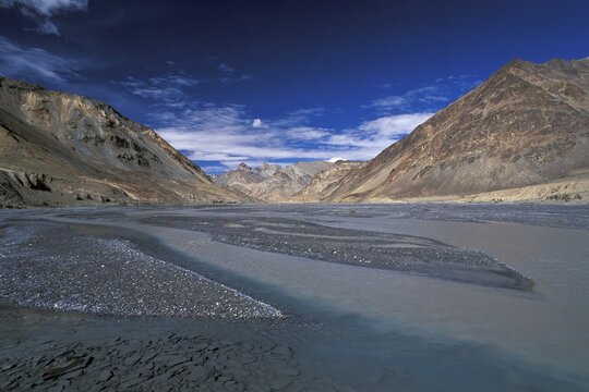 Pare Valley or Paru Chhu Valley near Paru Sumdo Norbu, Kibber-Karzok-Trail, Himachal Pradesh, Indian Himalayas, North India, India, Asia