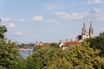 Obraz premium Cathedral, Danube bridges, Regensburg, Upper Palatinate, Bavaria, Germany, Europe