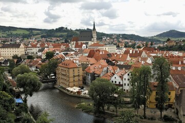 Obraz premium View from the castle over the Vltava river to Cesky Krumlov, South Bohemia, Czech Republic, Europe